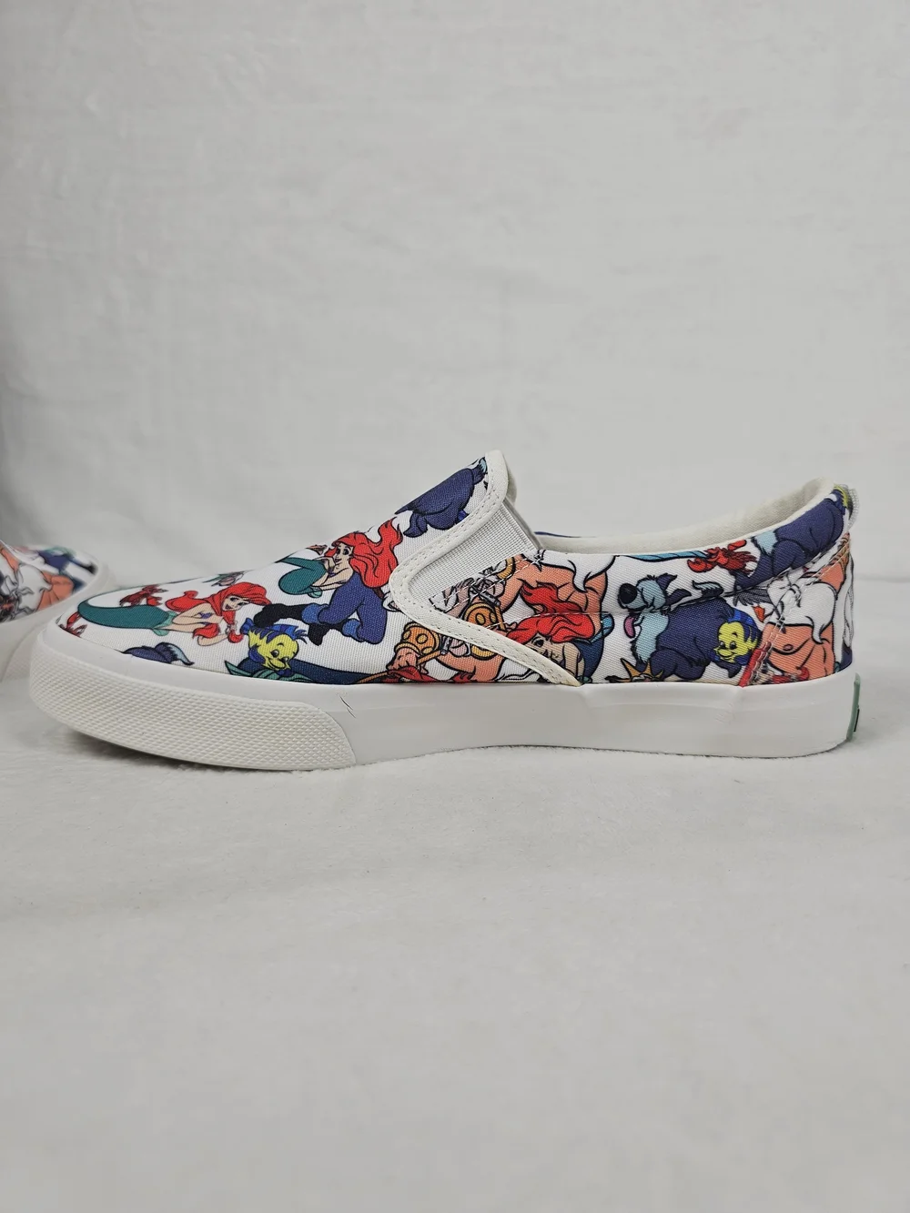 Disney Ground Up The Little Mermaid Slip On Sneakers Women's Size 9 Ariel Canvas